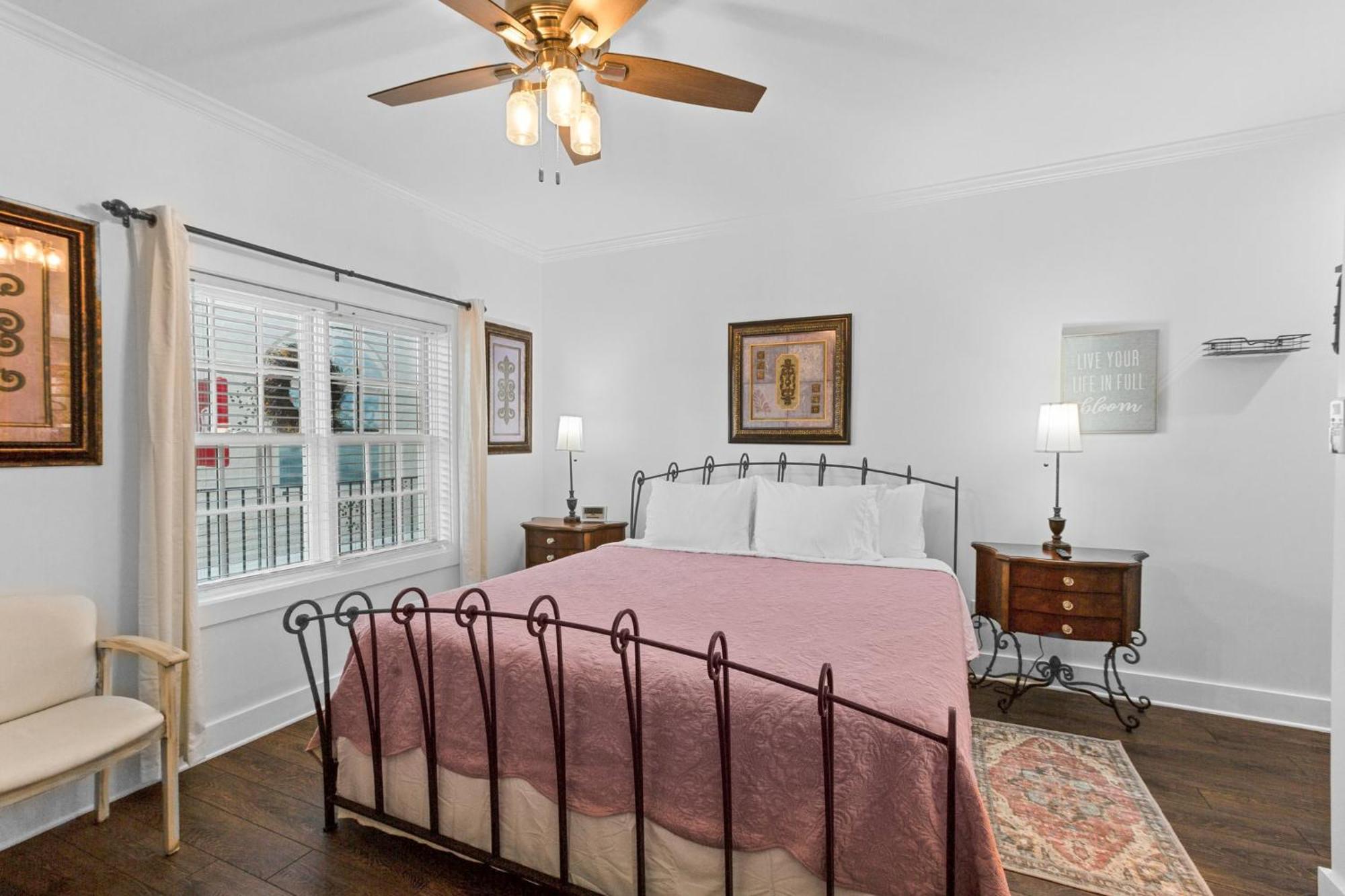 Little Inn On Main Washington Bagian luar foto