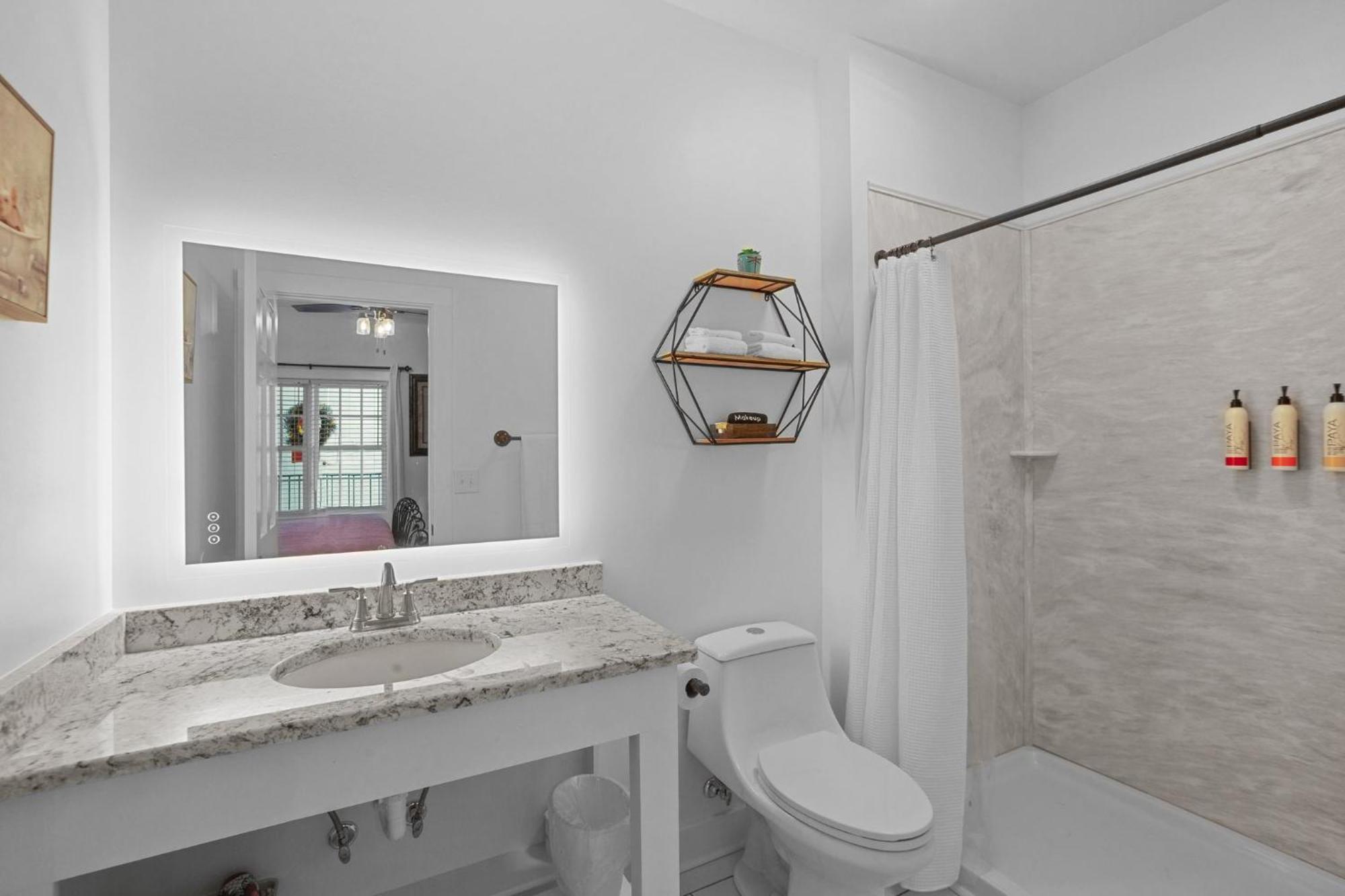Little Inn On Main Washington Bagian luar foto